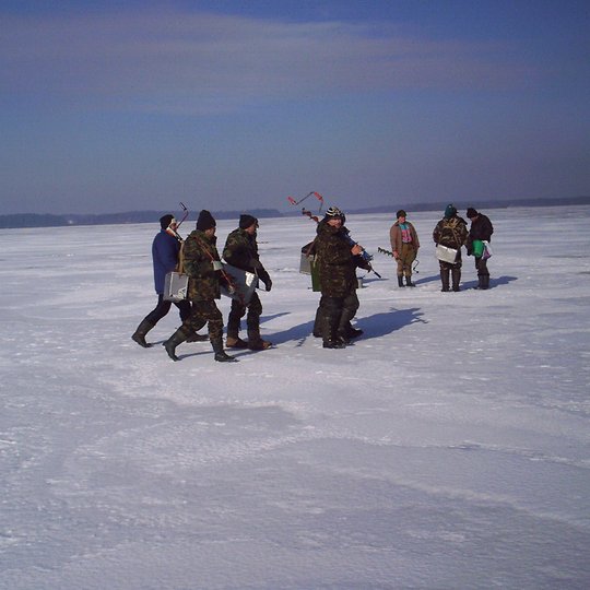 Fishing on the ice of Plateliai lake