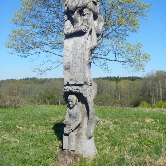 Koplytstulpis Riaubos gimtinėje