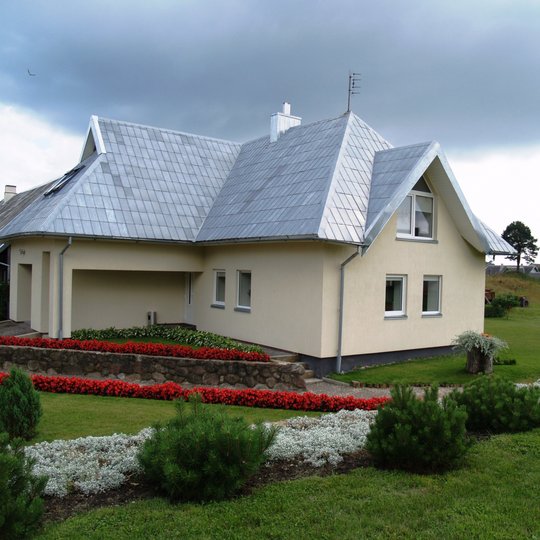 Sodyba-Plateliu-parkas.-Nuotr.-is-asm.-arch-min.jpg