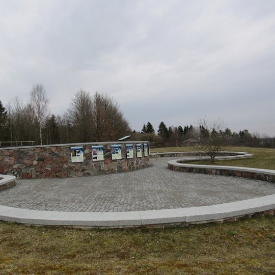 Plateliu ez. apzvalgos aikstele ir stendai. A.Brazdeikytes n.JPG