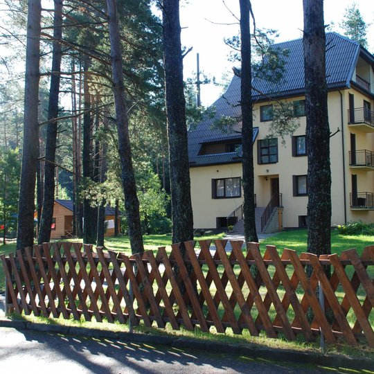 Sveciu-namai-Raska.Tituline-min.jpg
