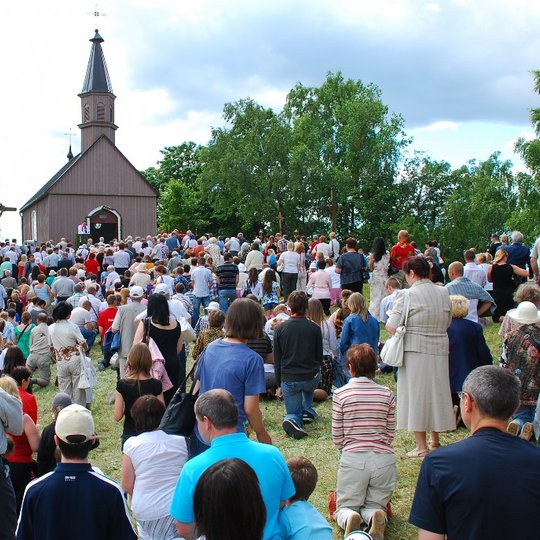 Žemaičių Kalvarija. III-kryžiaus kelio koplyčia