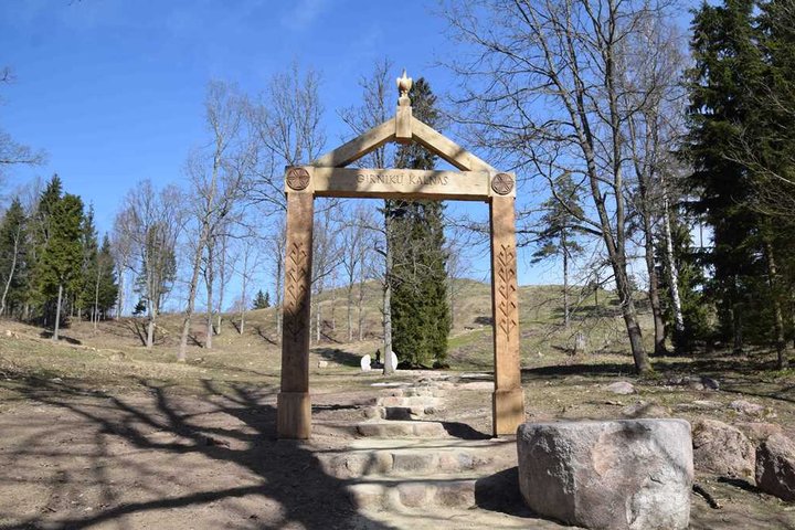 Girnikų-kalnas_Kurtuvėnų-RP_maža.jpg