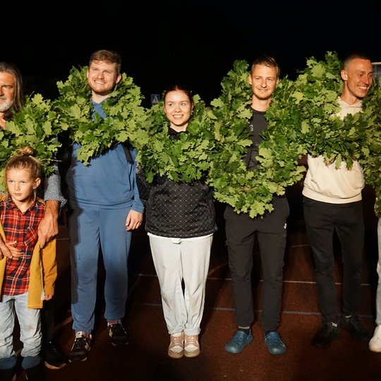 Vainikuoti Jonai ir Janinos